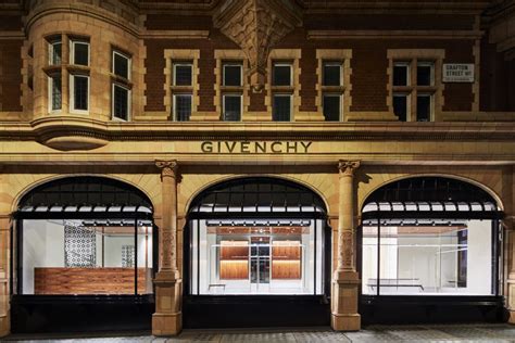 robert tesser givenchy|house of givenchy fashion.